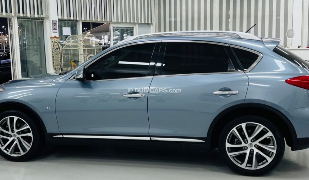 Infiniti QX50 Luxury Luxury GCC .. FSH .. Original Paint .. Perfect Condition