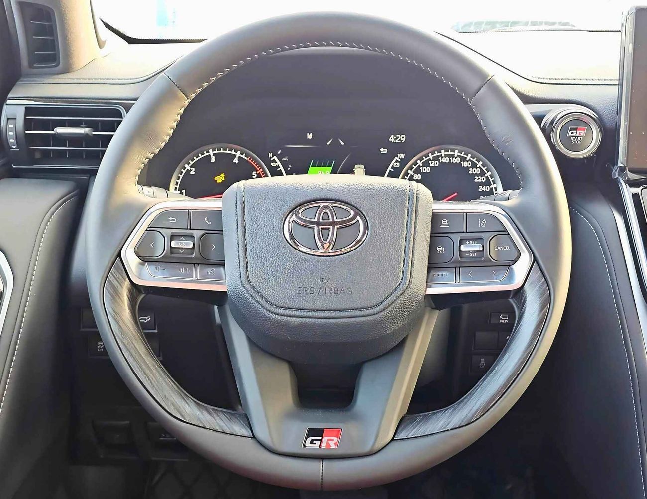 Toyota Land Cruiser LC300 GR SPORT / 3.3L V6 DIESEL / DVD WITH 360* / JBL SPEAKERS / HEADUP / FULL OPTION (CODE # LCDGR)