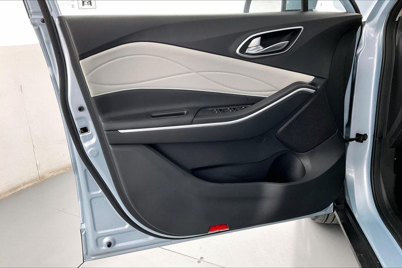 Chevrolet Silverado LT Z71 Trail Boss - Regular Cab | 1 year free warranty | 0 Down Payment