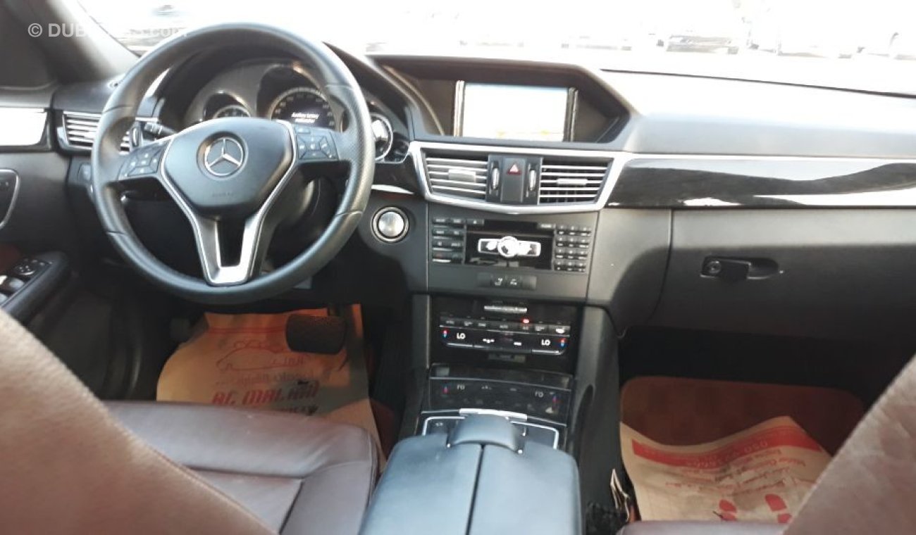 Mercedes-Benz E300 2013 Gulf Specs Full options panorama DVD camera