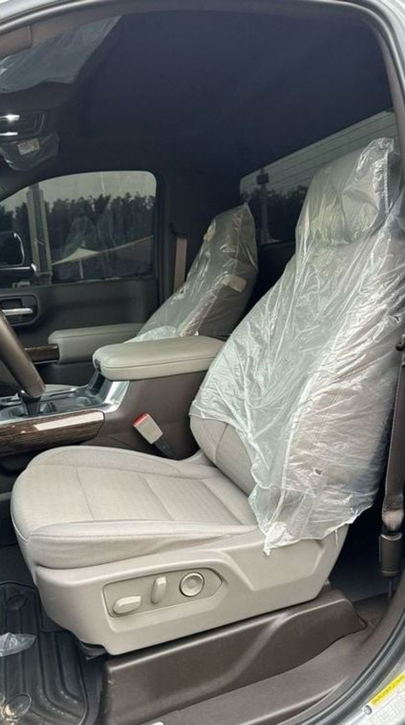 GMC Sierra GMC SIERRA ELEVATION 2024 PICK UP GCC FULL OPTION ORIGINAL PAINT PERFECT CONDITION