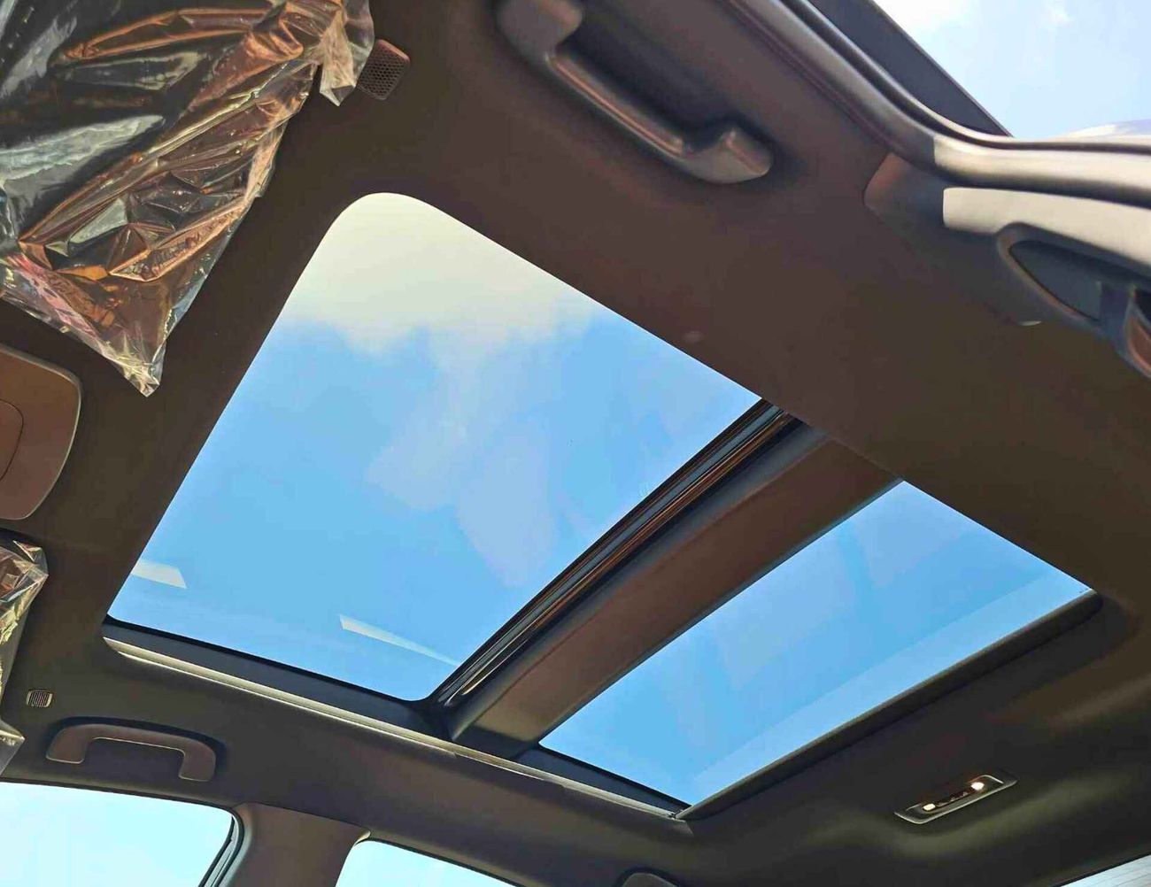 Toyota Camry GLE 2.5L V4 PETROL / RADAR / PWR SEATS / BLIND SPOT WITH PANORAMIC (CODE # GLE)