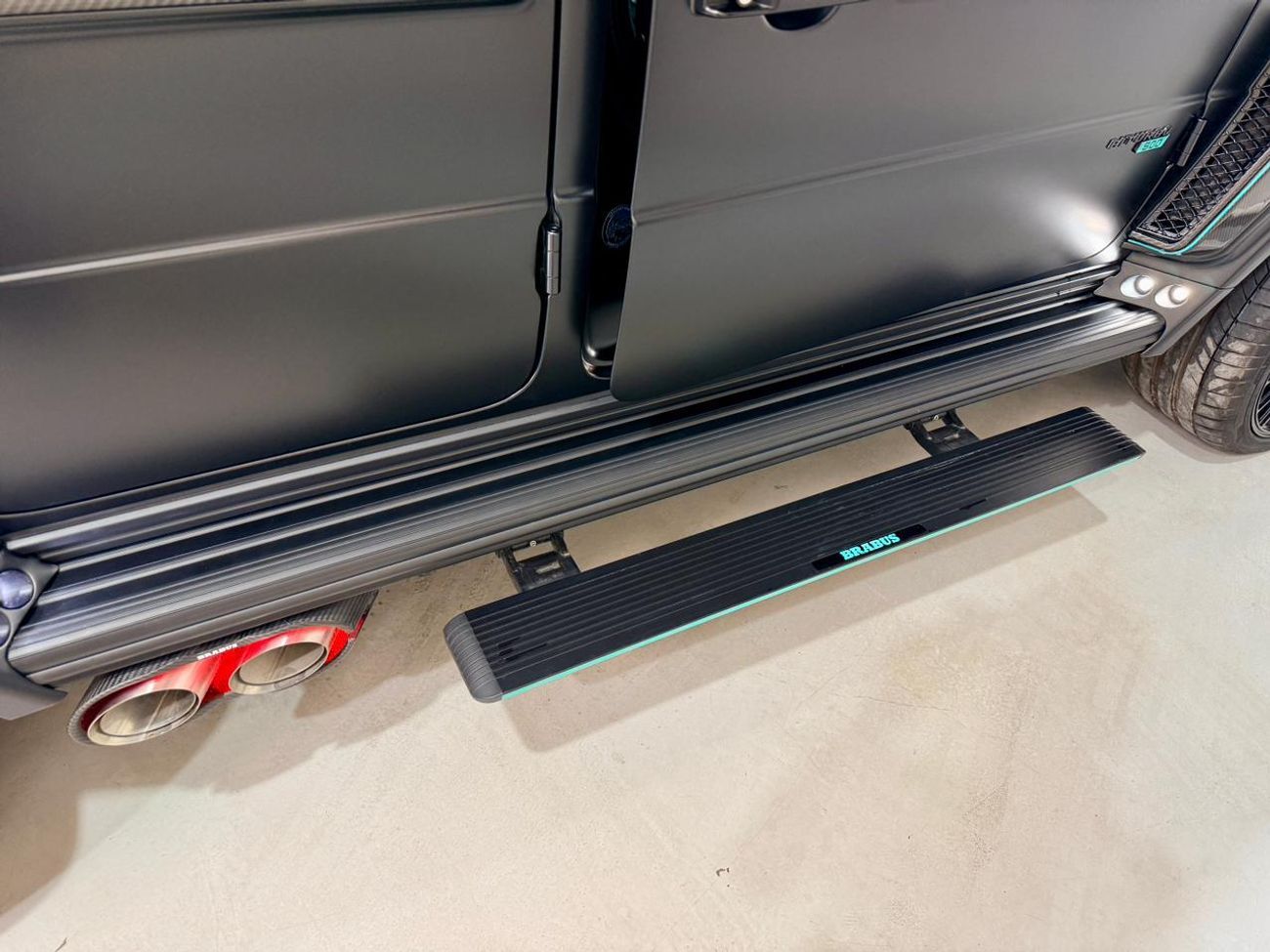 Mercedes-Benz G 63 AMG BRABUS 800 - Mercedes-AMG G 63 Mercedes Benz Brabus G800 - Mat Black - 2025 - Fully Loaded