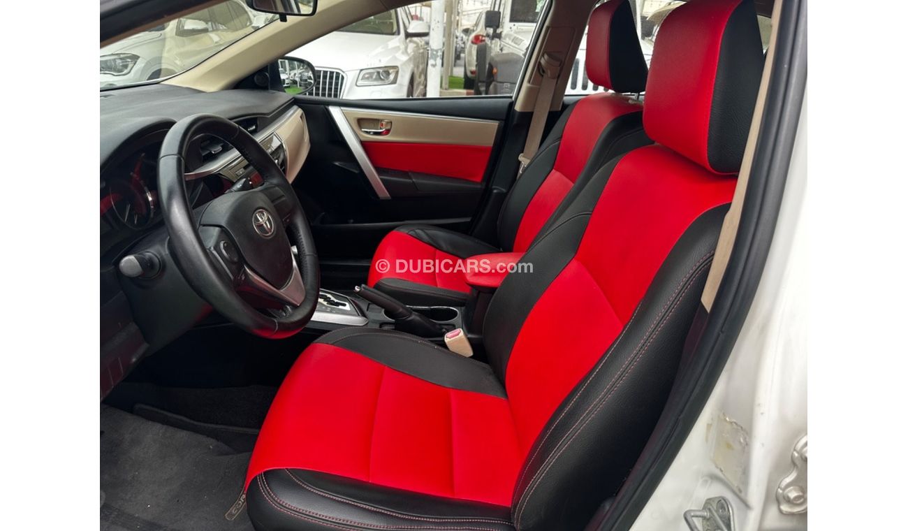 Toyota Corolla SE+ MODEL 2015 GCC CAR PREFECT CONDITION INSIDE AND OUTSIDE FULL OPTION SEplus Full electric control