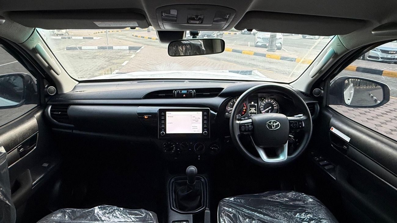 Toyota Hilux SR5 Right Hand Drive