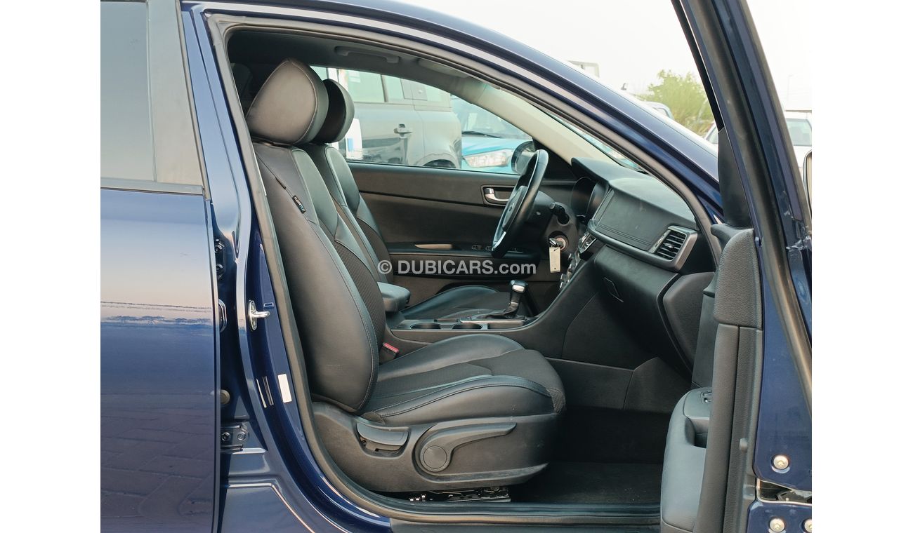 Kia Optima OPTIMA, 2.4L / DRIVER POWER SEAT / LEATHER SEATS / LOW MILEAGE (LOT # 6882)
