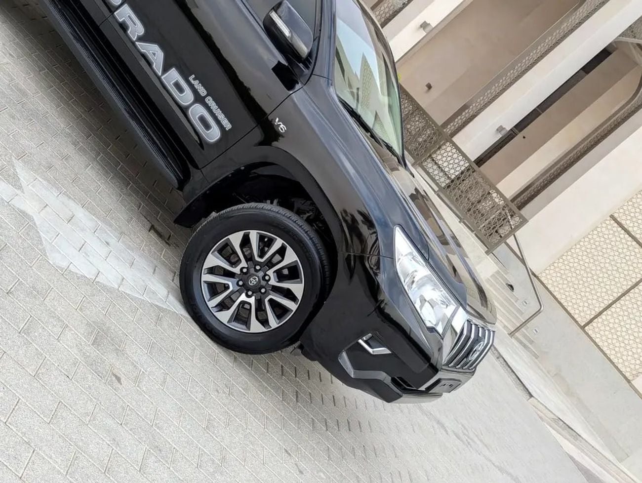 Toyota Prado TX-L Top Full Option GCC specs V6 4.0L Excellent Condition