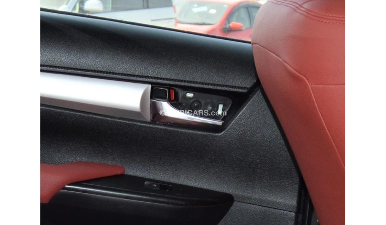 Toyota Hilux Full option clean car