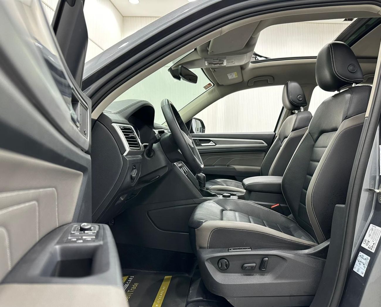 Volkswagen Teramont 2021 Volkswagen Teramont R-Line, OCT 2024 Al Naboodah Warranty + Service Contract, GCC