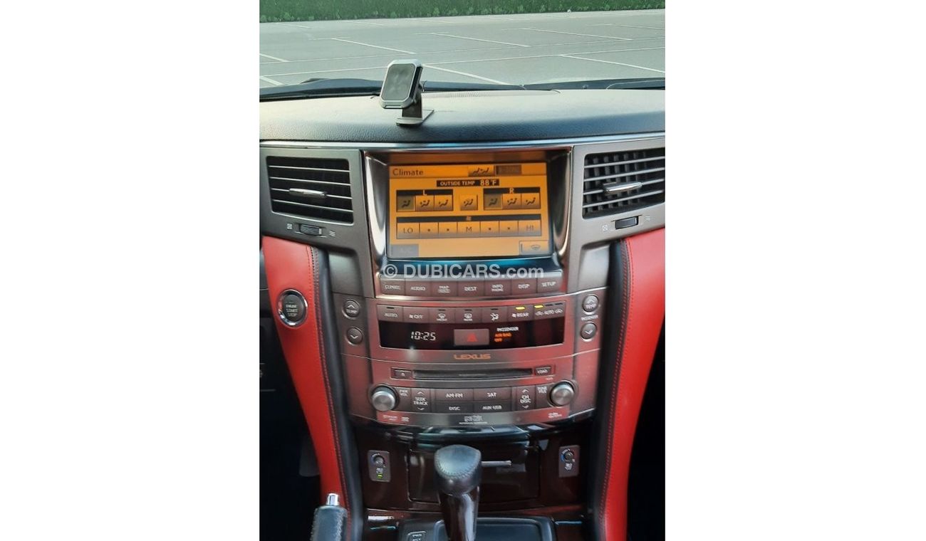 Lexus LX 570 facelifted