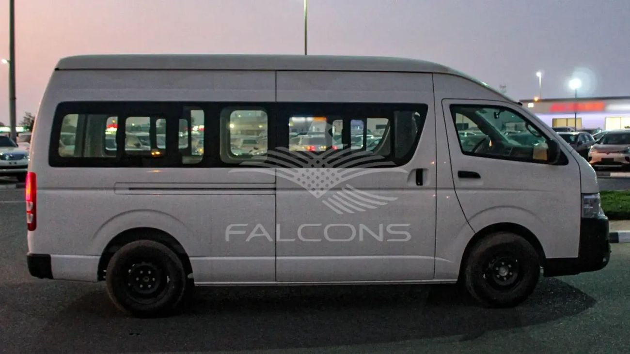 Toyota Hiace Toyota HIACE D 2.5L DLX HR Wide AC VAN MT