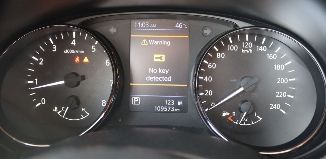 Nissan XTrail SL 2.5L (169 HP) Nissan X-Trail, a GCC car in excellent condition, accident-free, model 2021 with a