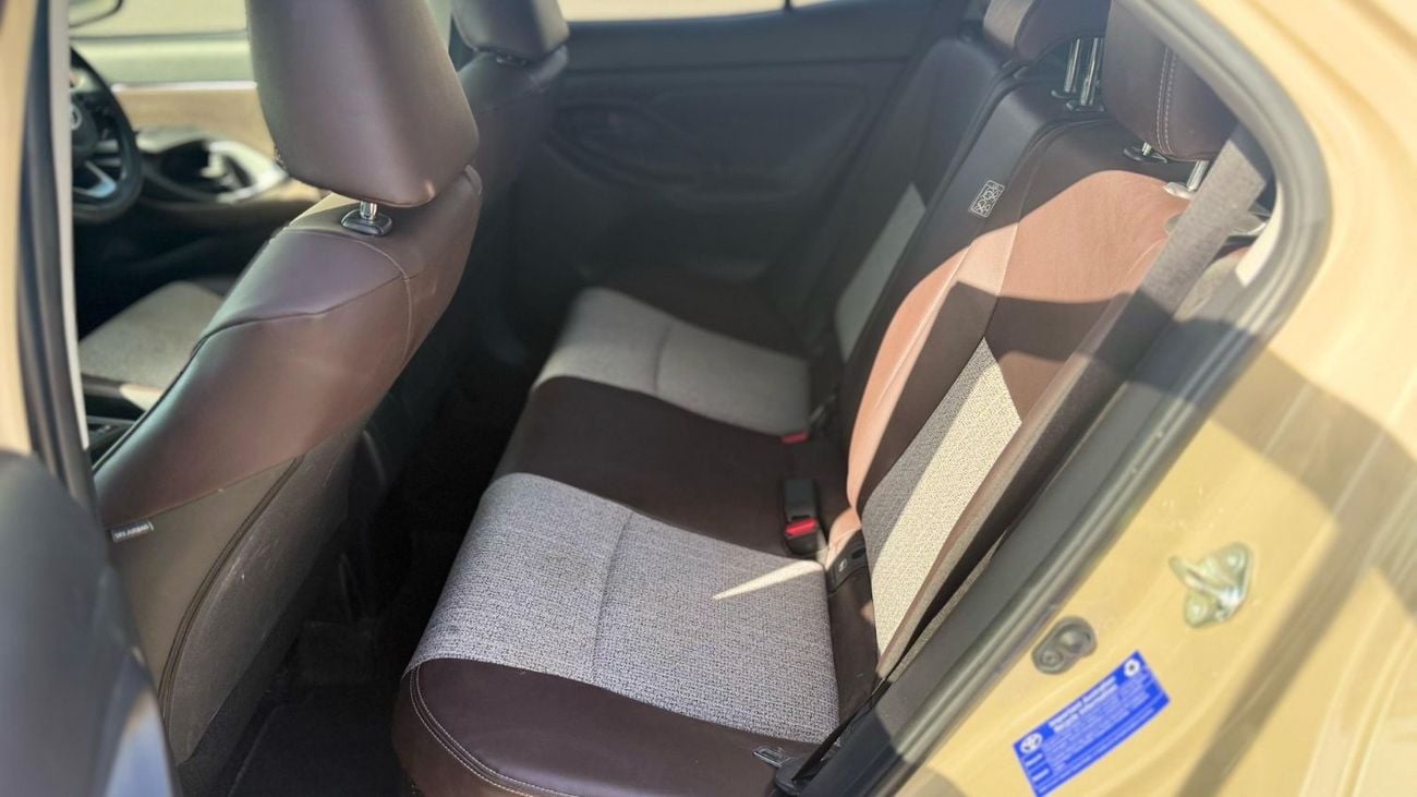 Toyota Yaris Cross HYBRID PETROL 1.5 LITER RIGHT HAND DRIVE