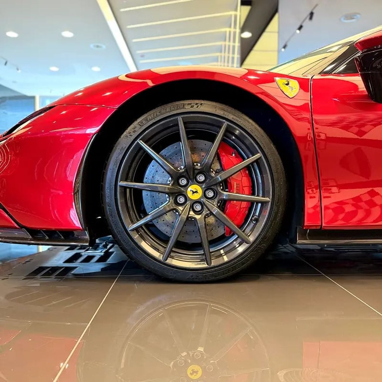 فيراري SF90 ستراديل SF90 ASSETO FIORANO BRAND