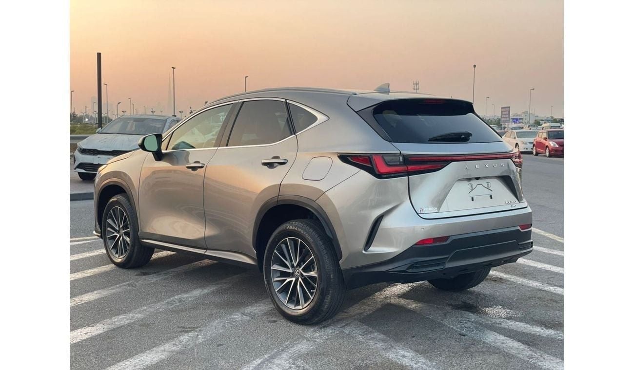 لكزس NX 300 2023 Lexus NX300 Premium 2.4L V4 Turbo - 4x4 AWD Full Option - 14,800 Mileage