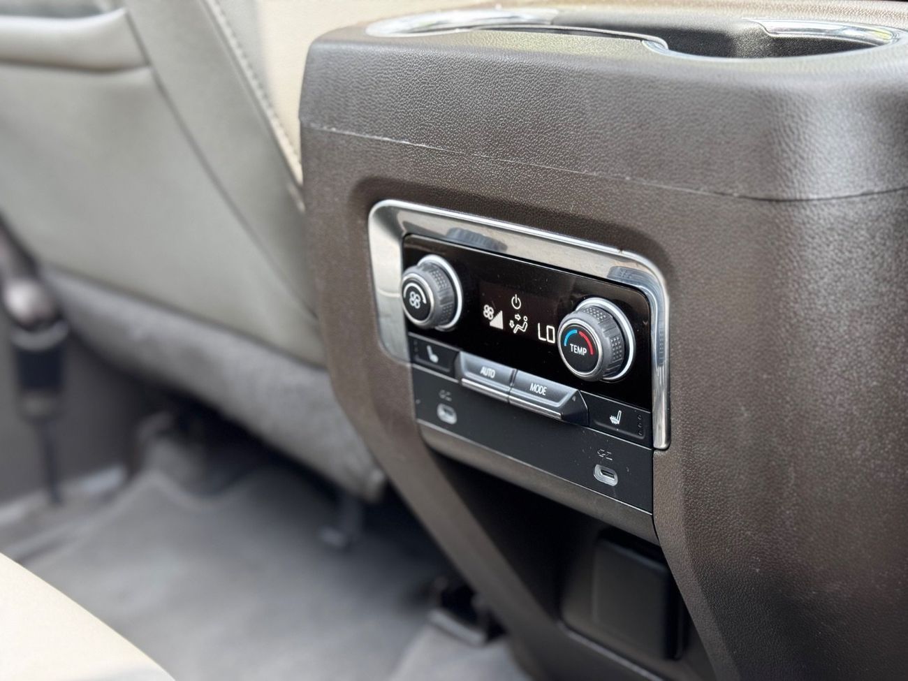 Chevrolet Tahoe LT 5.3L 4WD