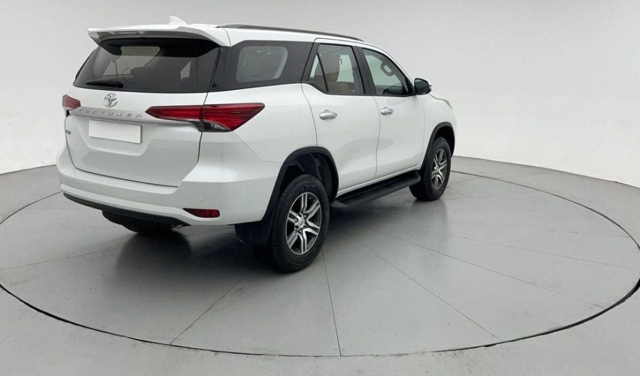 Toyota Fortuner 2.4L Diesel AT 4X4 2025