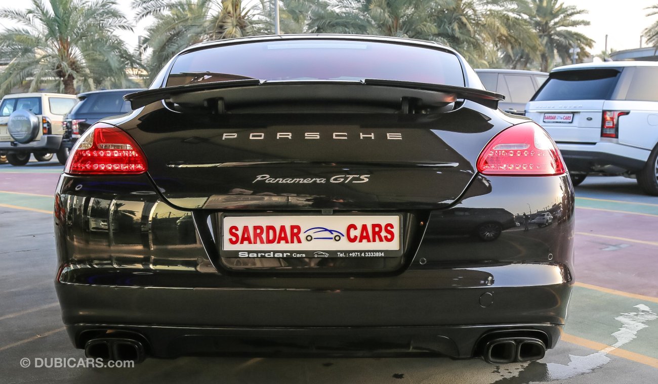 Porsche Panamera GTS