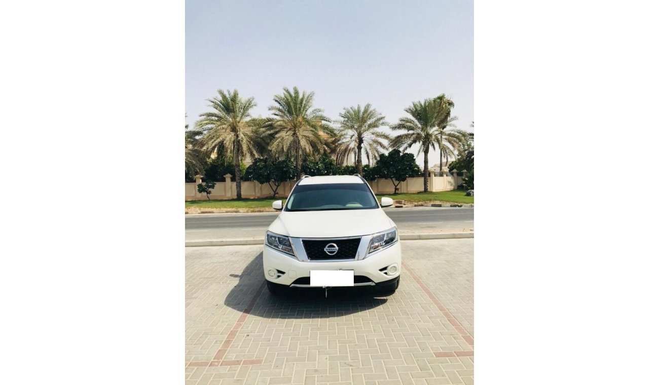 نيسان باثفايندر 950-/ Only 0% Down Payment,Mid Option,Mint Condition