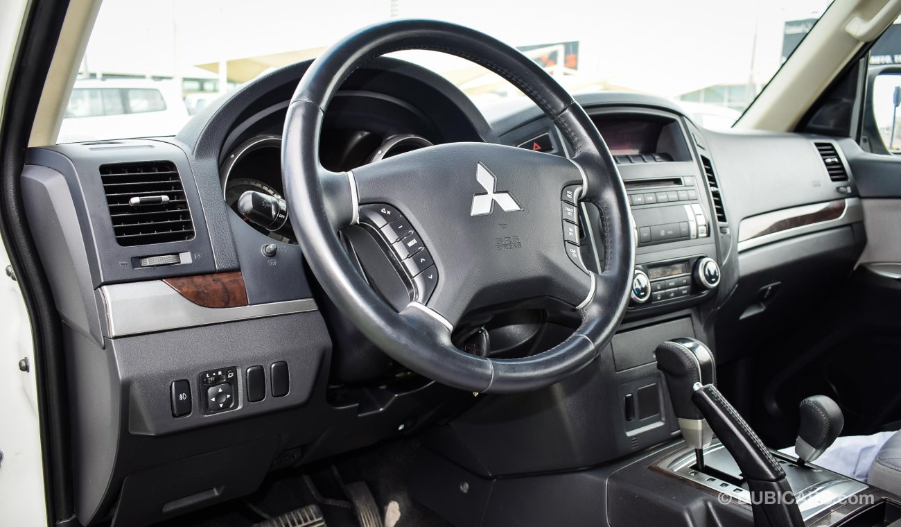 Mitsubishi Pajero GLS V6