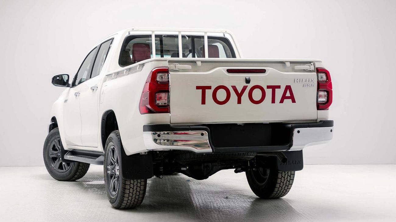 تويوتا هيلوكس 2025 Toyota Hilux DV DC 2.4L AT Diesel (White)