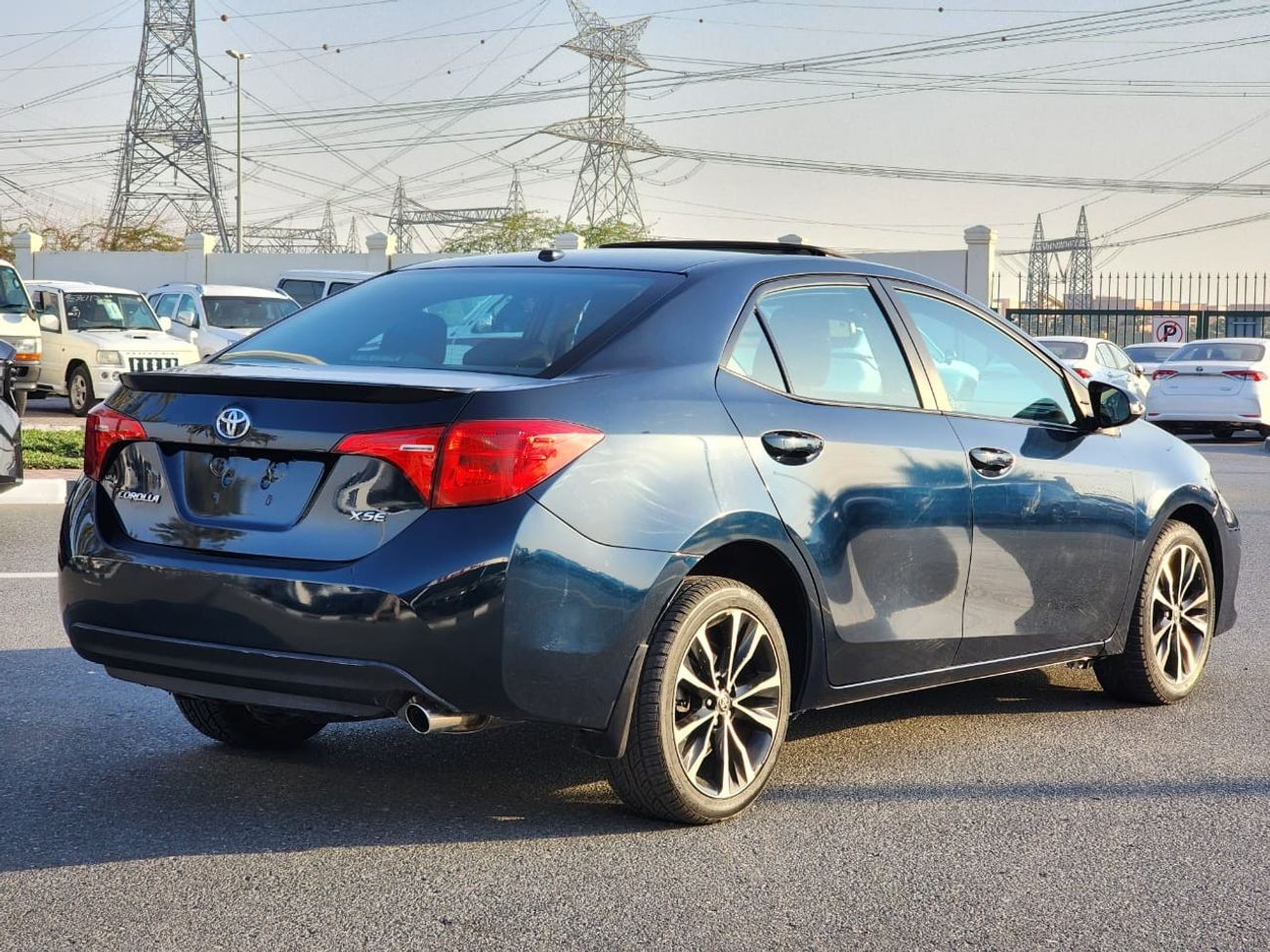 Toyota Corolla TOYOTA COROLLA XSE 2018 FULL OPTION