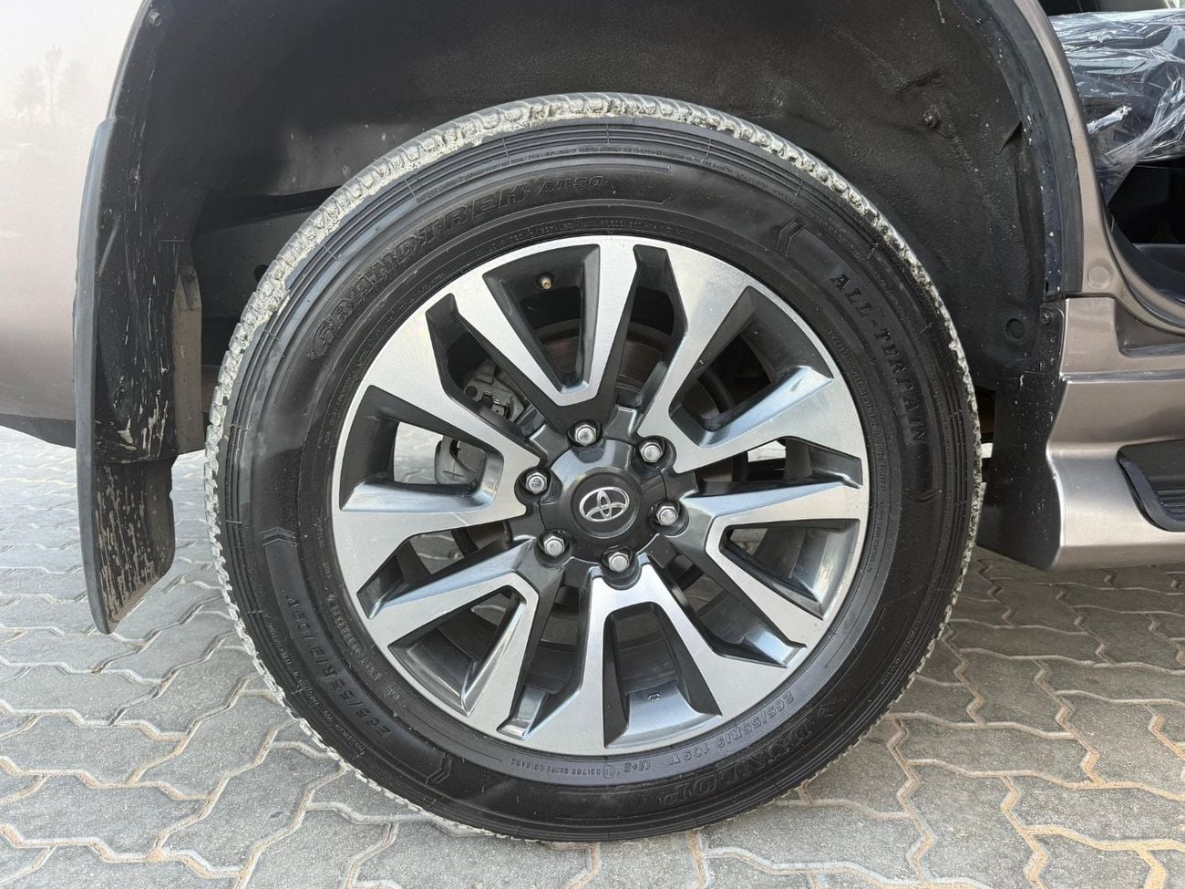 تويوتا برادو VX Full Option Right Hand Drive