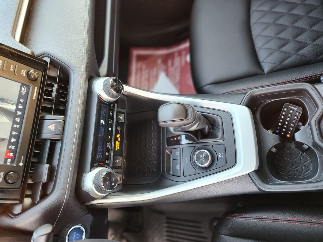 Toyota RAV4 RAV4 XLE HYBRID