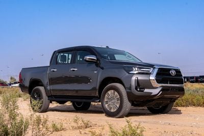 تويوتا هيلوكس Toyota Hilux  4.0-l 4WD pickup  2026 4-door cabin, automatic,