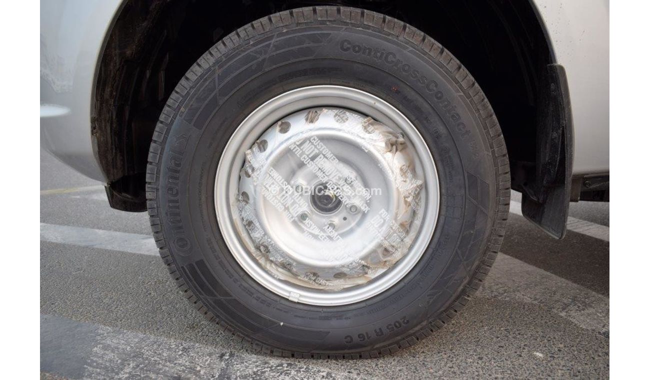 Nissan Navara 2019 MODEL  DOUBLE CAB PICKUP 2.5L TD 4WD 6 SEATER MANUAL TRANSMISSION