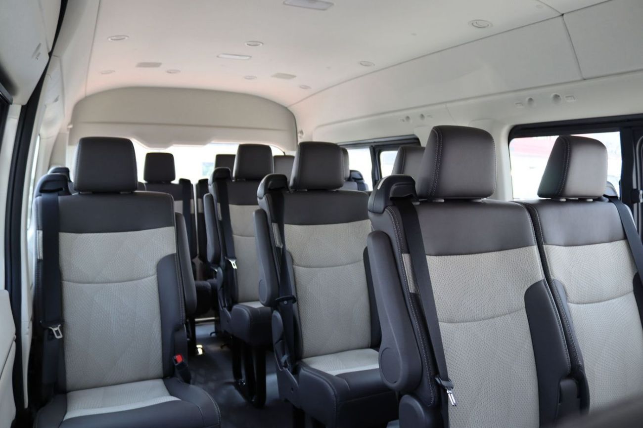 Toyota Hiace DLS -High Roof Commuter 2.8L M/T