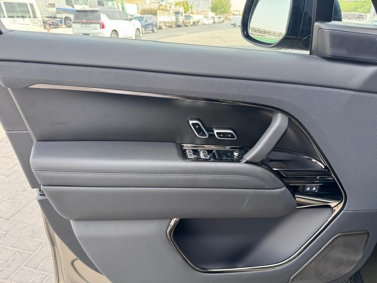 لاند روفر رينج روفر سبورت SV Edition One P635 4.4L