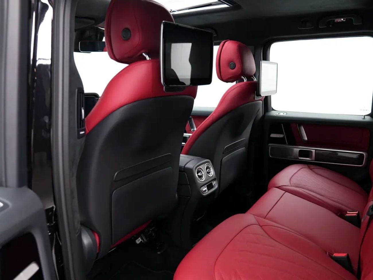 مرسيدس بنز G 63 AMG STD WARRANTY, Low mileage. Like a brand condition