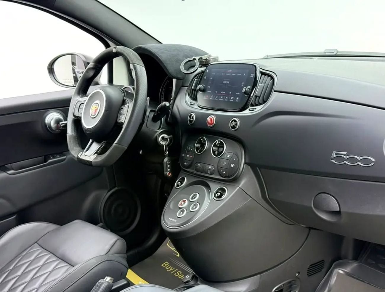 أبارث 695 كومبيتيتسيونه Fiat , 7 Years Warranty, Full Service History, Fully Loaded, GCC