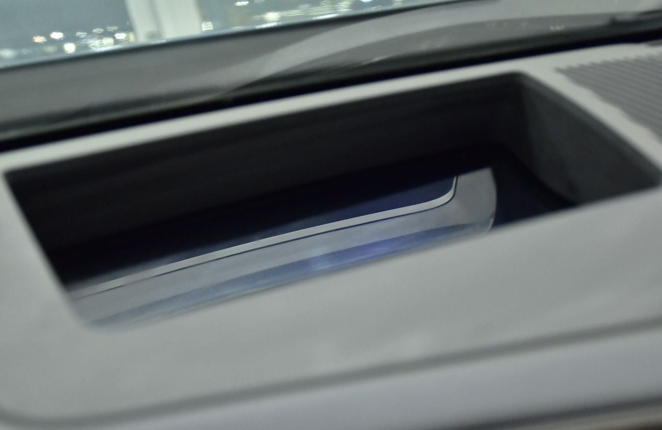 بي أم دبليو 520i EXCELLENT DEAL for our BMW 520i M-Kit ( 2024 Model ) in Grey Color GCC Specs