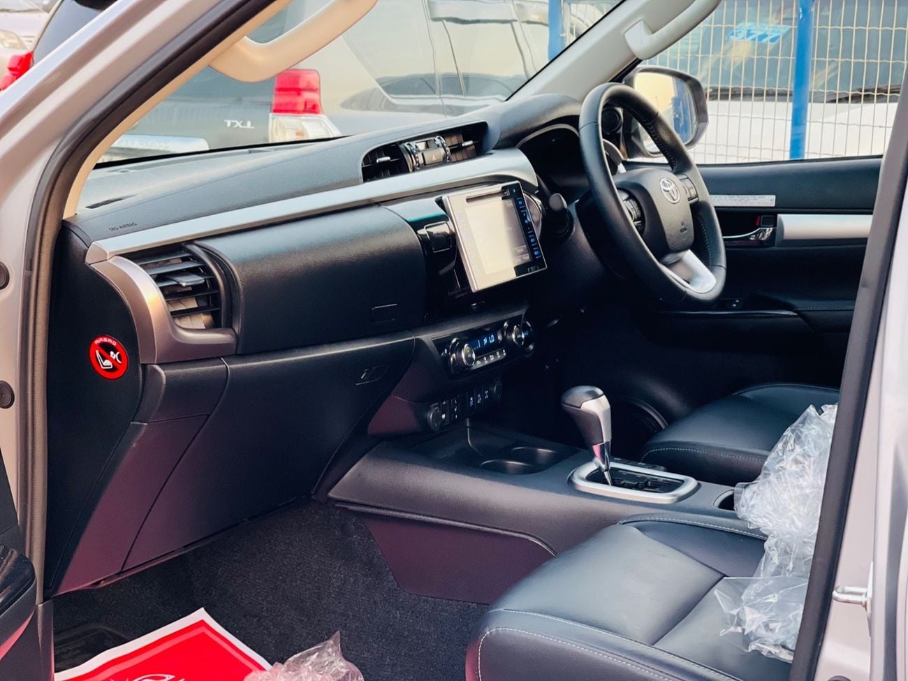 Toyota Hilux Toyota hilux Diesel engine model 2019  full option Top of the range car very clean and good conditio