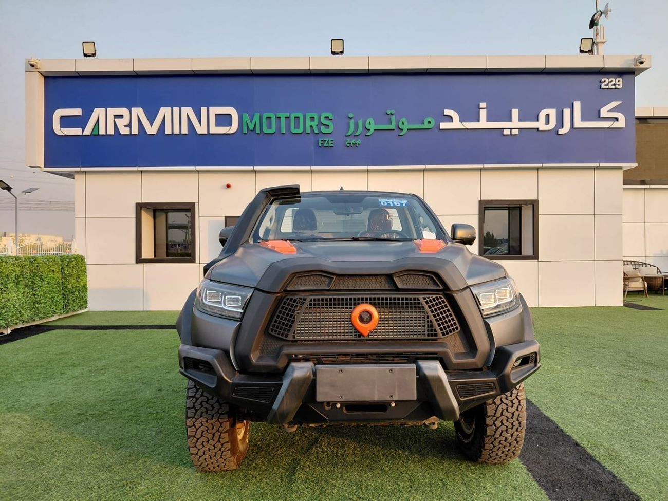 جريت وول بوير سيارة Firebomb ذات صف واحد تعمل بالبنزين ودفع رباعي موديل 2023