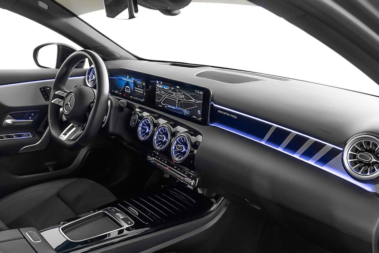 مرسيدس بنز A 35 AMG 4MATIC Hatchback