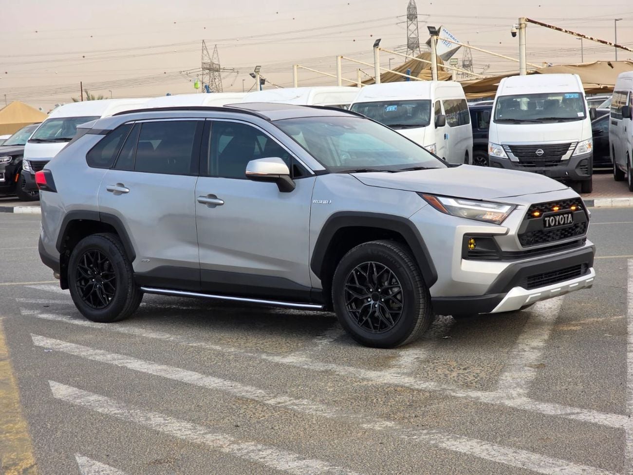تويوتا راف ٤ 2.5L XLE Hybrid