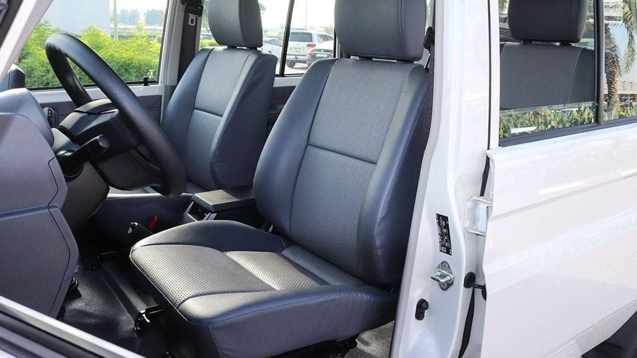 Toyota Land Cruiser Pick Up LC79 4.2L Diesel 6-Cylinder 2025YM [Open Destination]