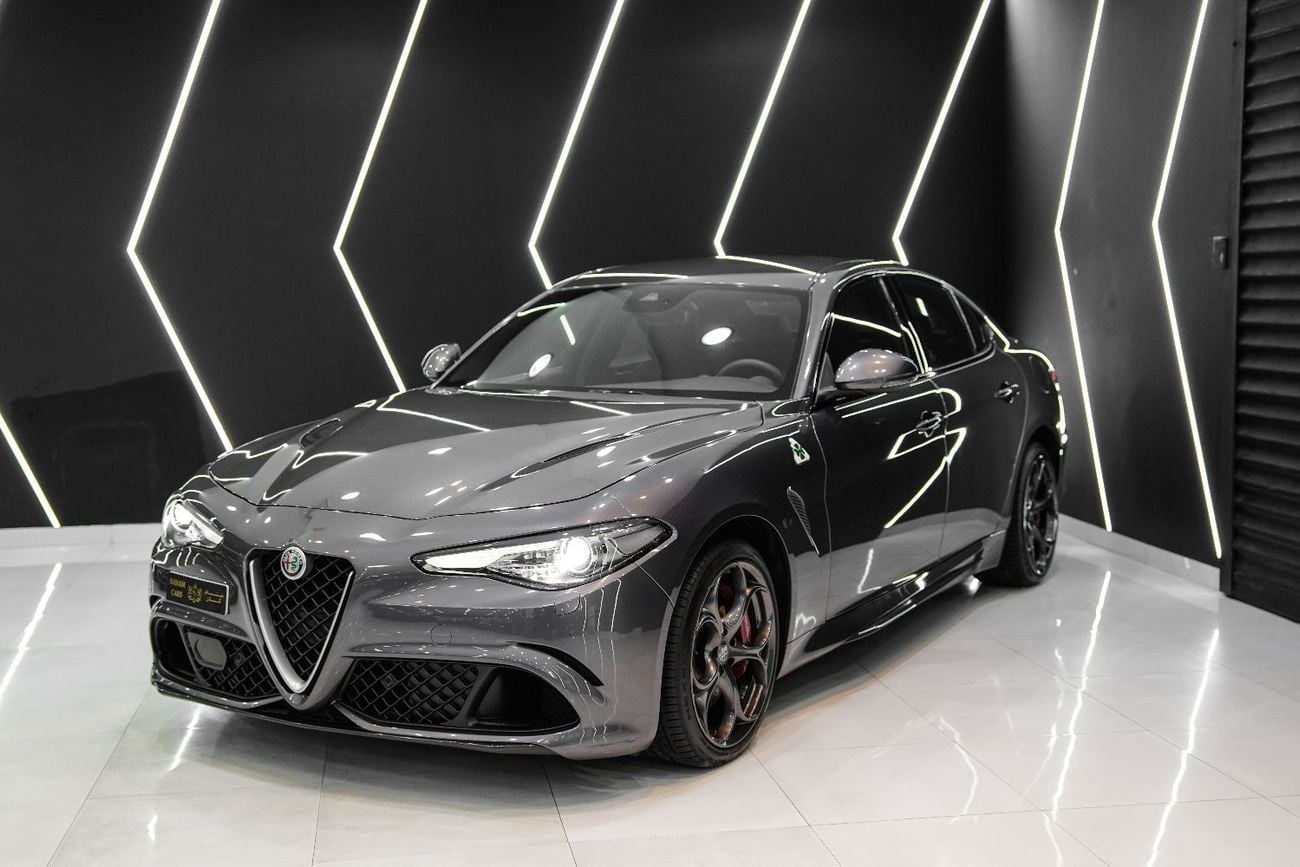 ألفا روميو جوليا Quadrifoglio, Carbon Trim, Harman/Kardon Audio, Sport Package, GCC Specs!!