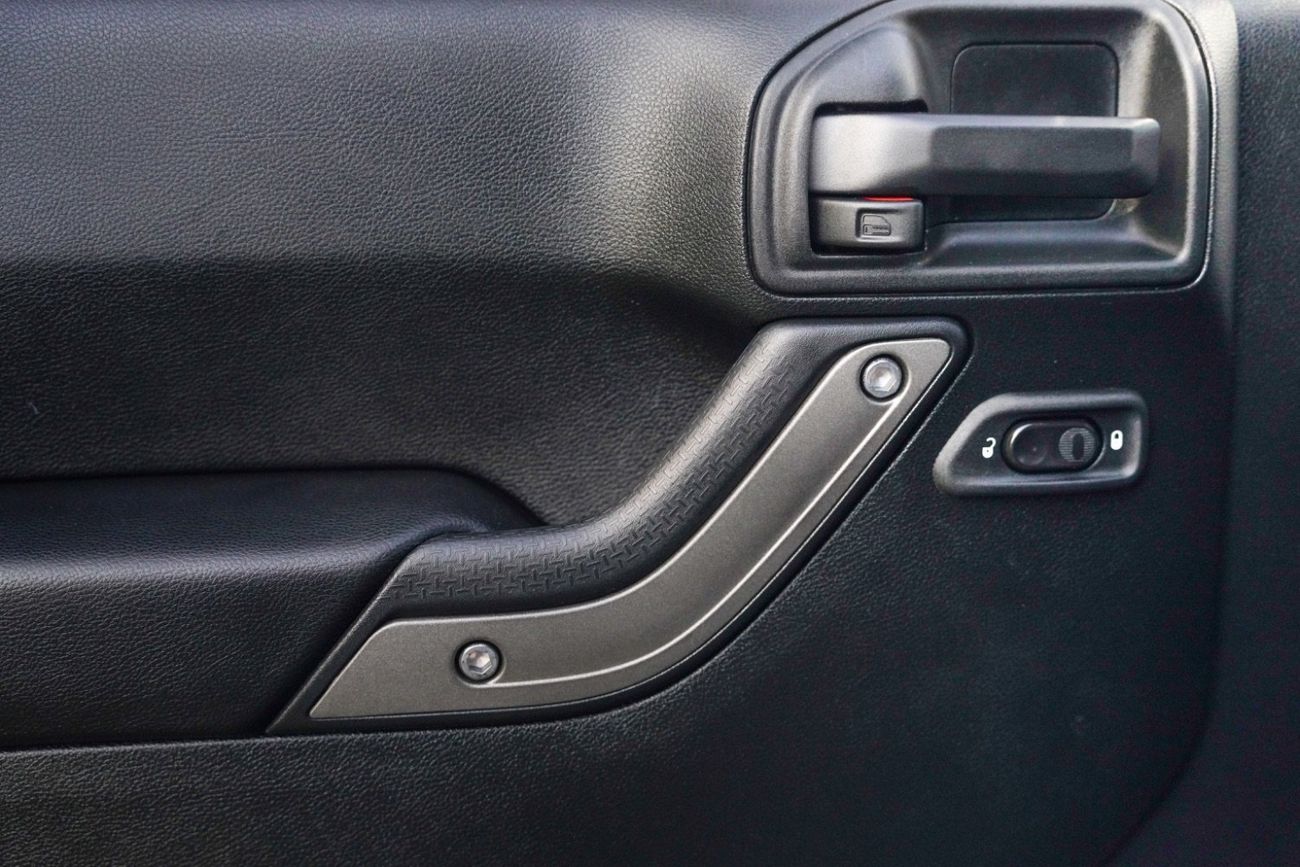 جيب رانجلر Sport S 3.6L A/T