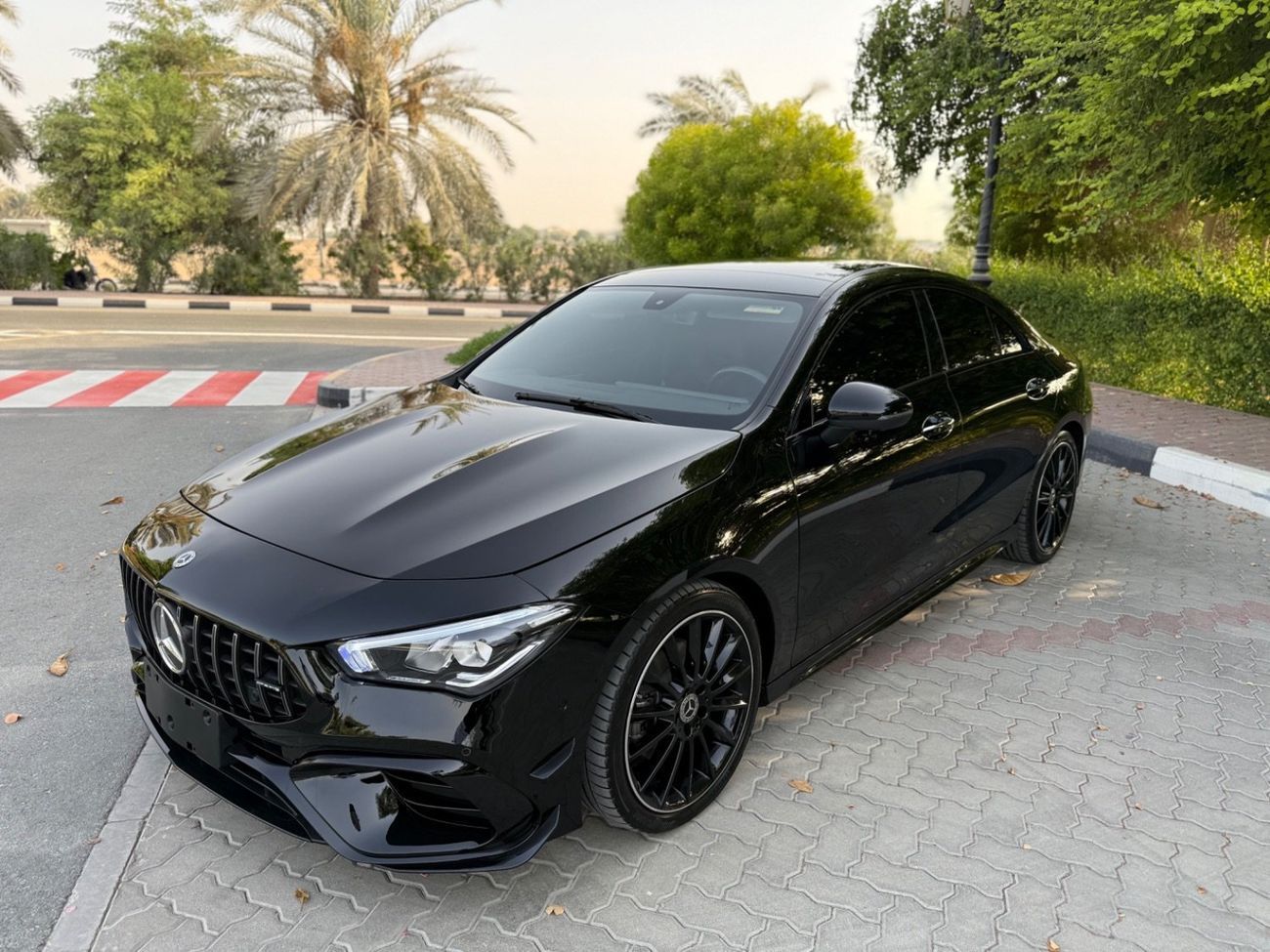 Mercedes-Benz CLA 250 Premium + 2.0L