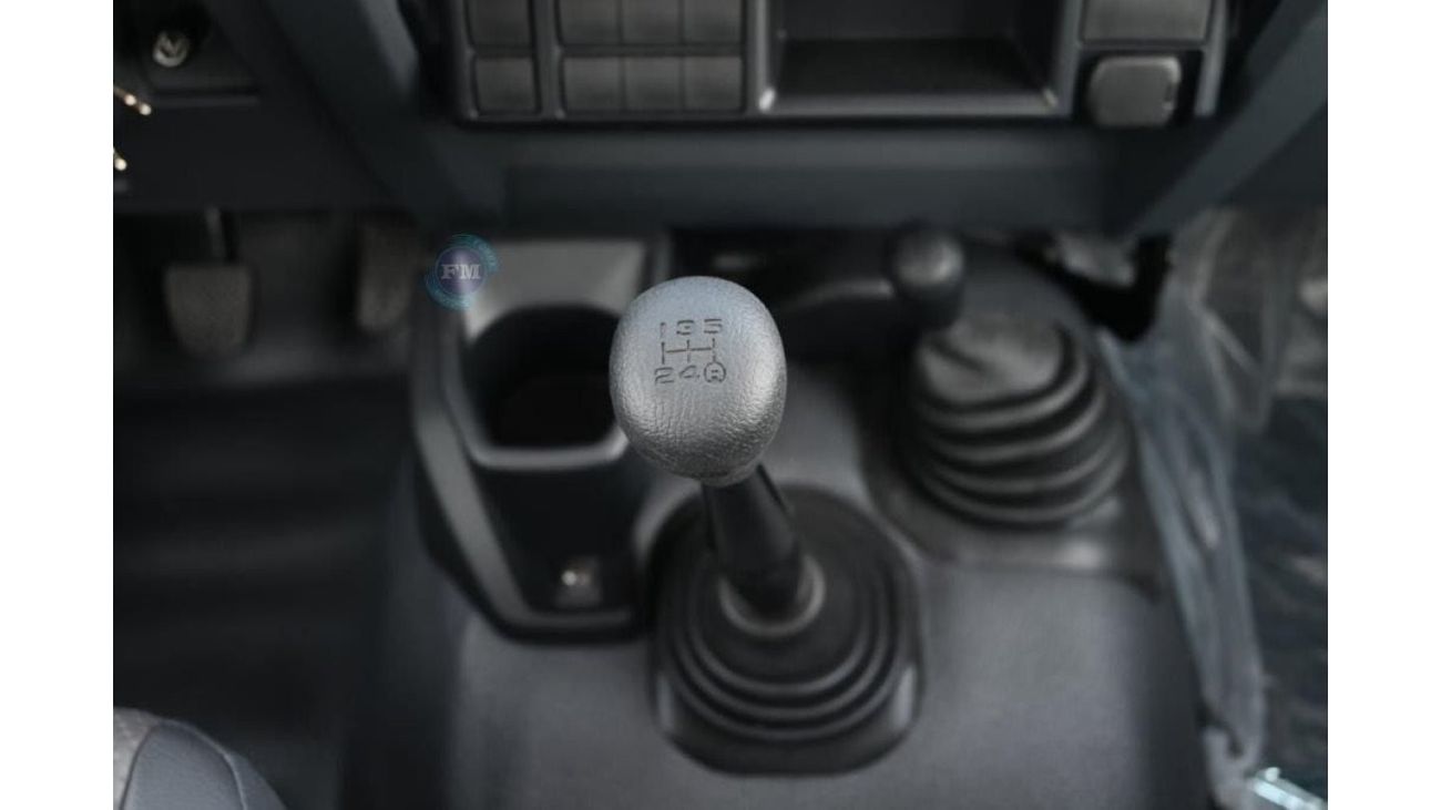 Toyota Land Cruiser 79 Double Cab Pickup 4.2L Diesel Manual