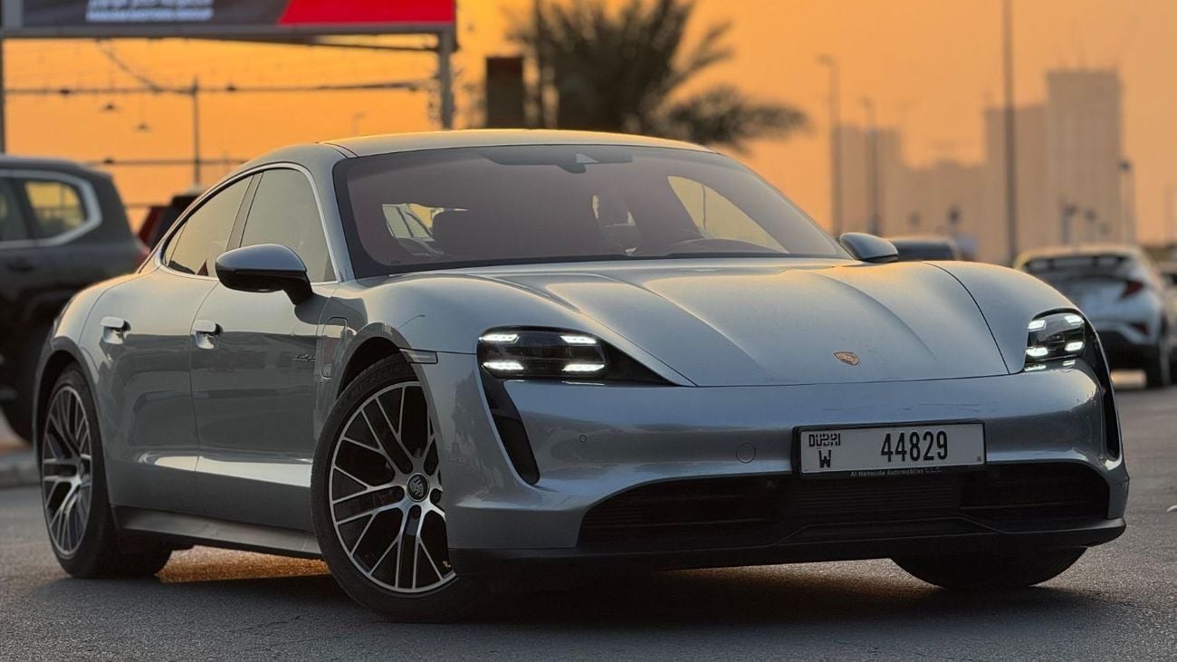 بورش تايكان Porsche Taycan 4S