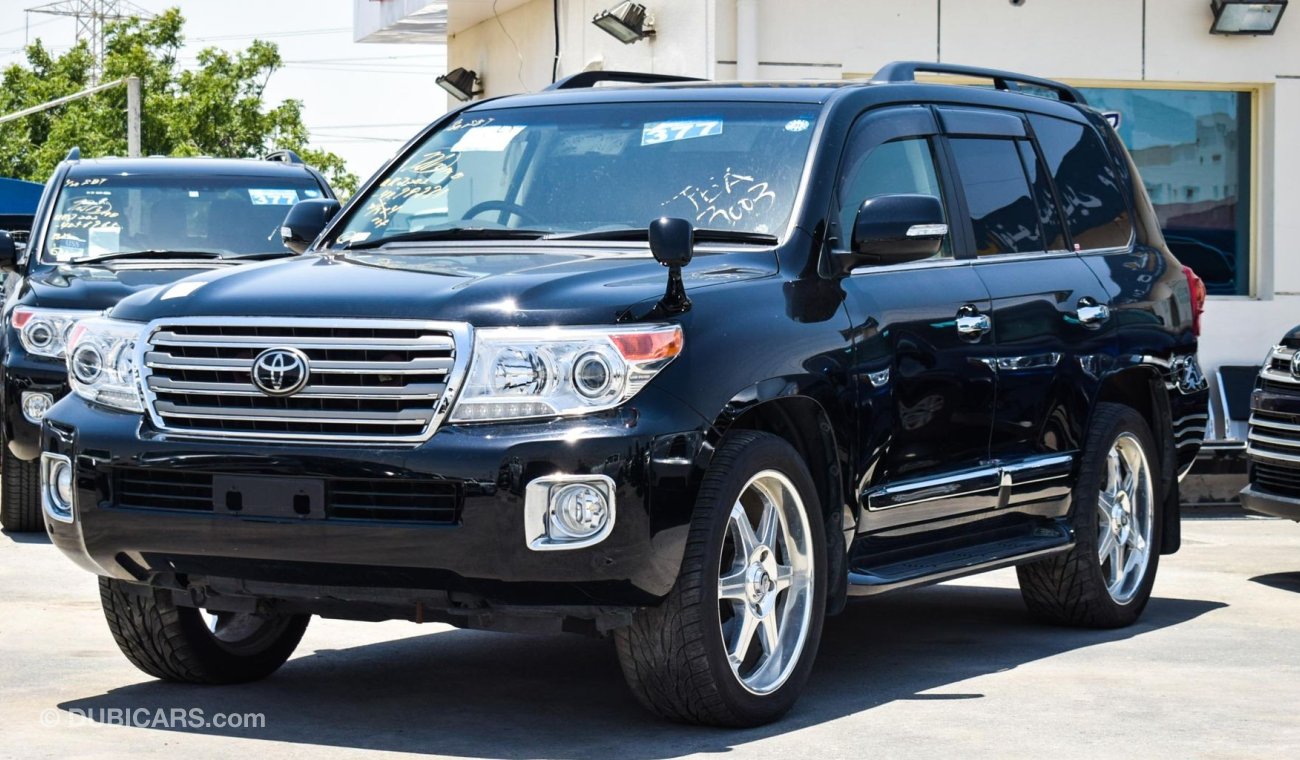 Toyota Land Cruiser ZX V8