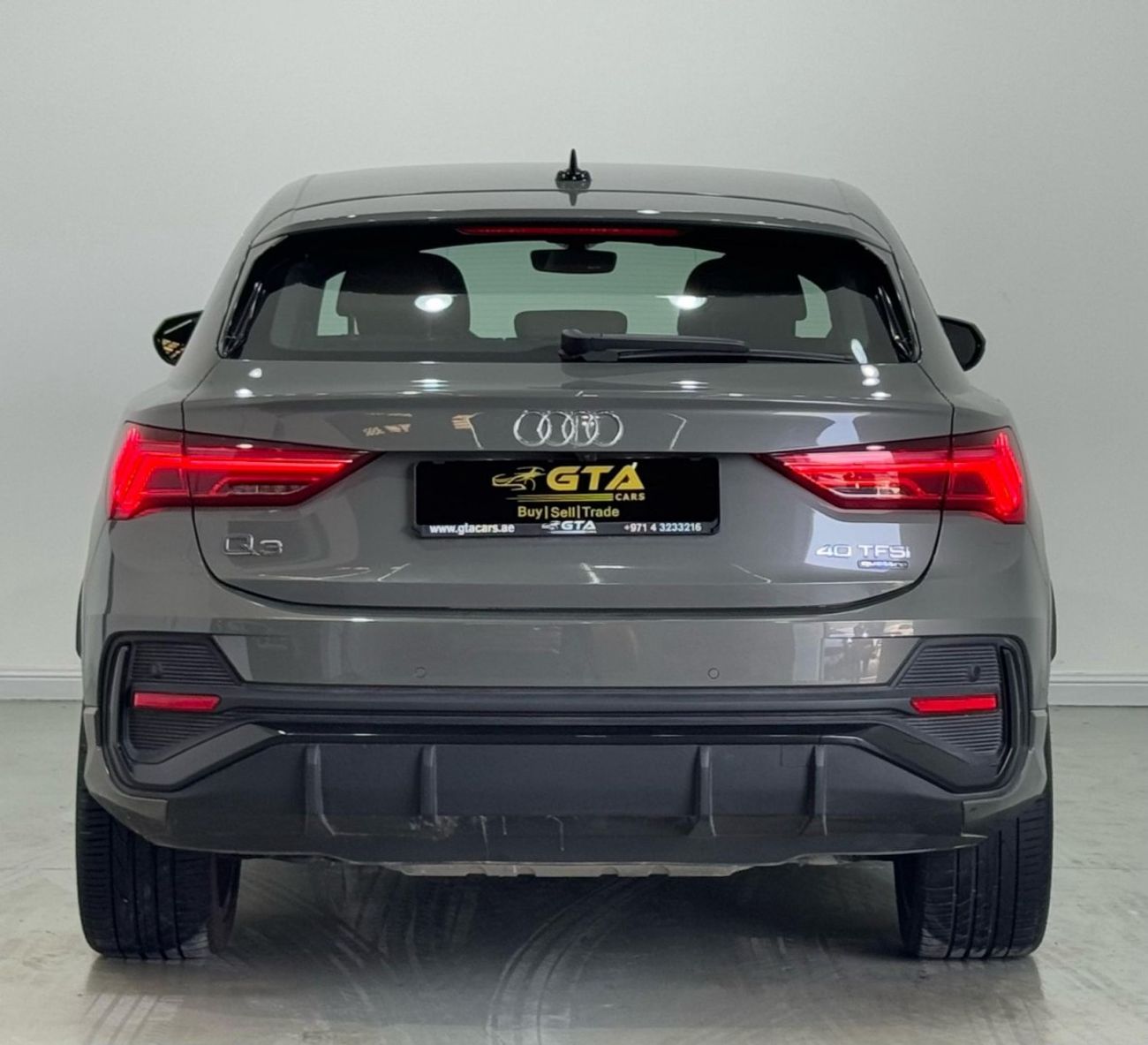 أودي Q3 40 TFSI quattro 2.0L SUV 2022 Audi Q3 40TFSI Quattro, 2026 Audi Warranty, 2025 Audi Service Pack, Lo
