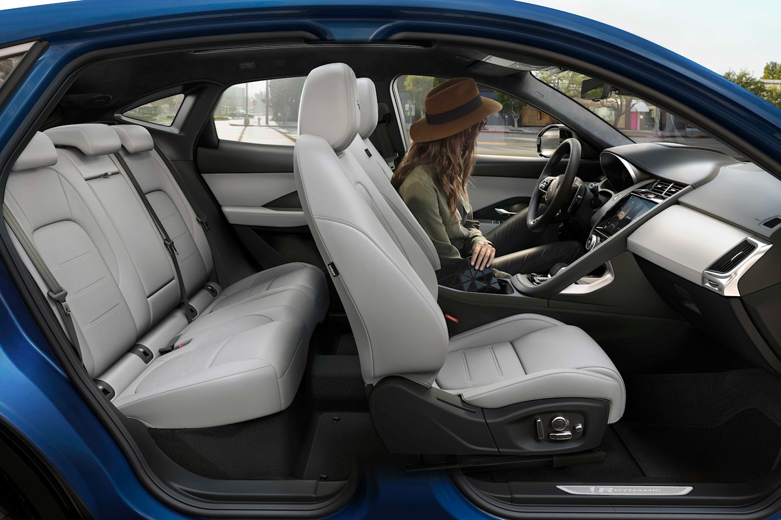 Jaguar E-Pace interior - Seats