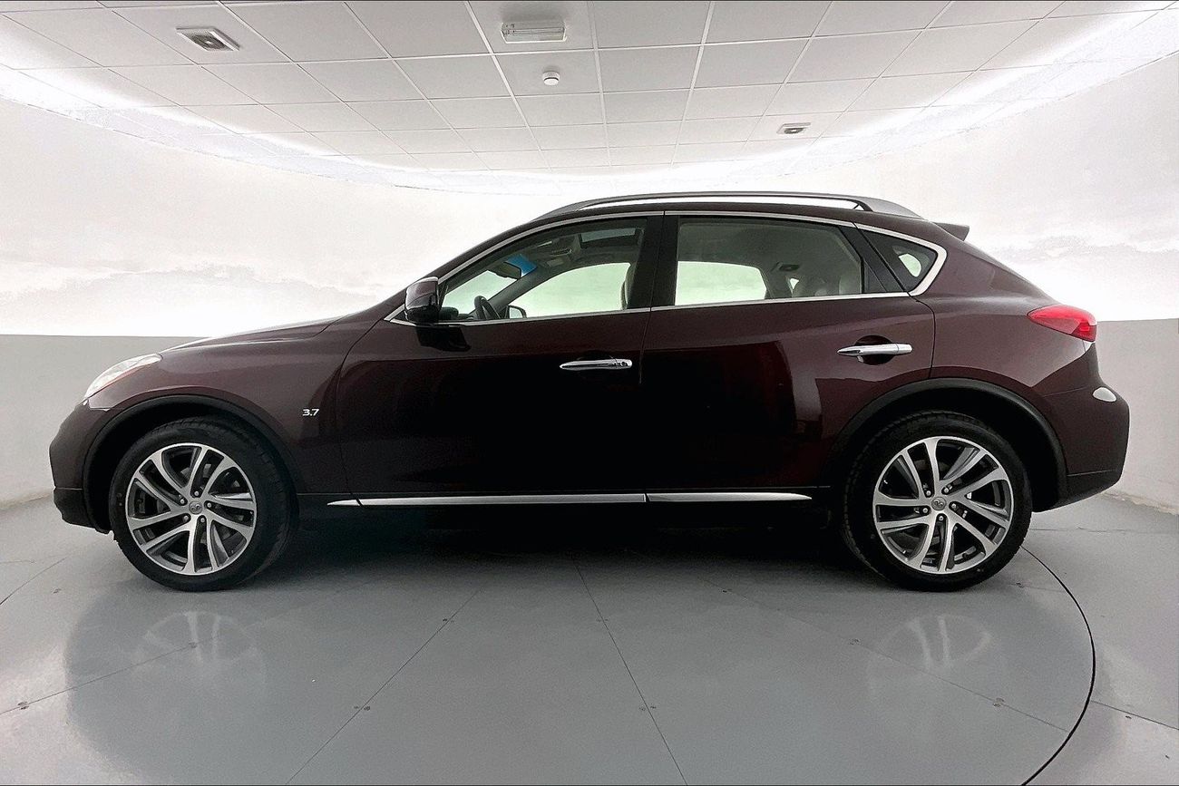 Infiniti QX50 Luxury | 1 year free warranty | 0 down payment | 7 day return policy