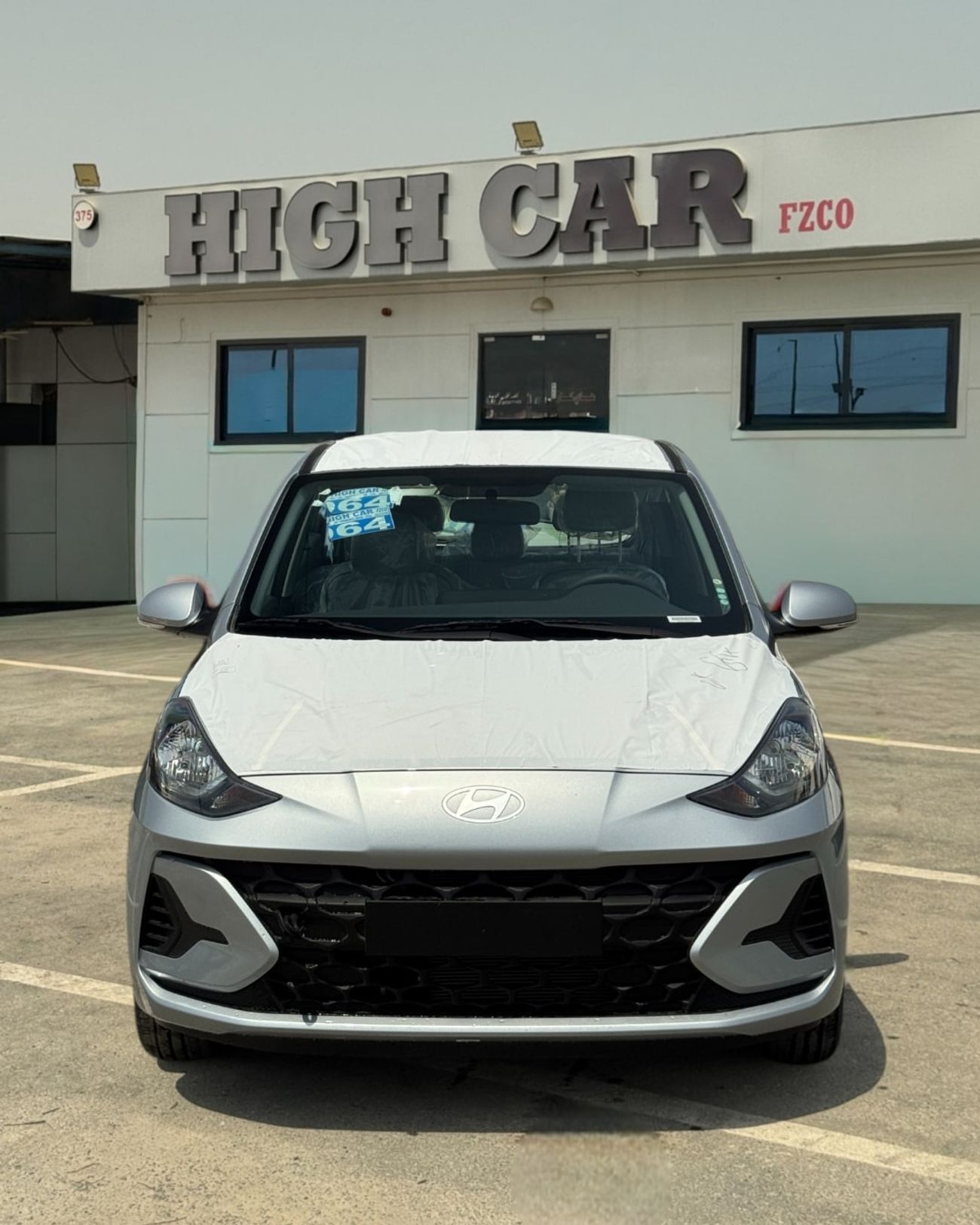 Hyundai Grand i10 GRAND I10 (HATCHBACK ) 1.2L SILVER COLOR - 2026 MODEL